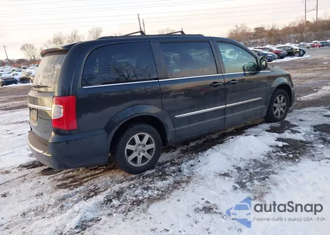 2013 Chrysler Town & Country Touring из США, поврежденный, VIN 2C4RC1BG8DR526533
